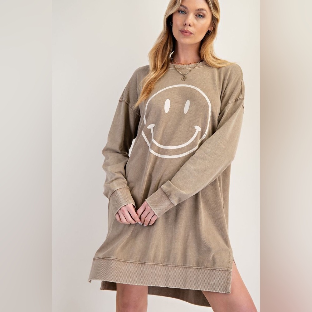 Easel SMILEY FACE WASHED TERRY WASHED PULLOVER DRESS - Picture 3 of 5